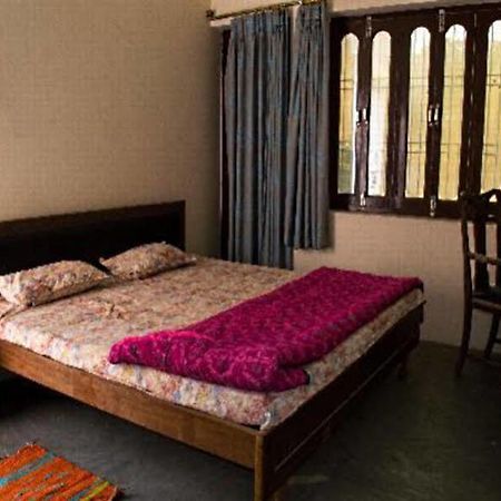 Ishan Paying Guest House Varanasi Exterior photo